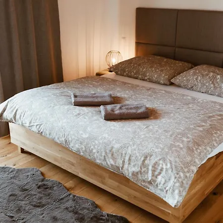 Lodge štít Stará Lesná